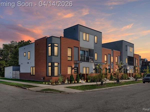 2736 Harrison Street, Detroit, MI 48216