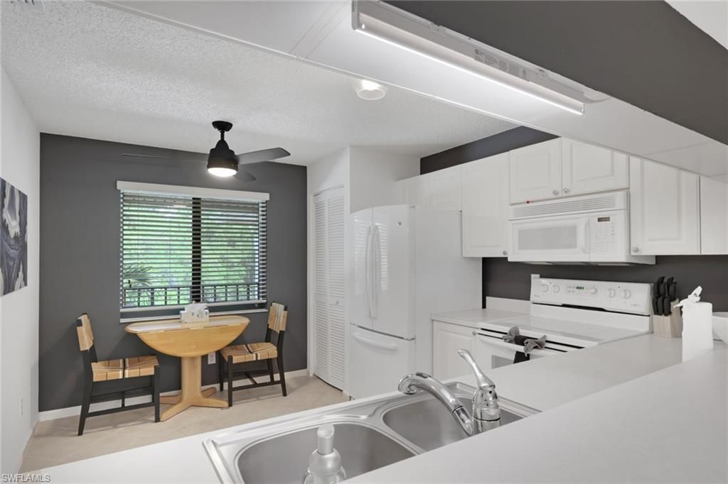 5784 Deauville Cir, Unit B302, Naples, FL 34112 Photo