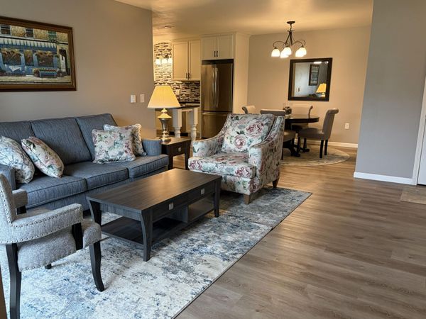 274 Minz Park Cir, Unit 1, West Bend, WI 53095