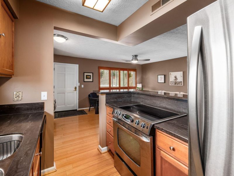 840 River Oaks Drive, Delaware, OH 43015 Photo 13