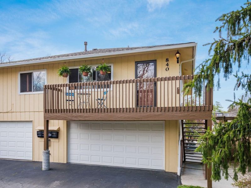 840 River Oaks Drive, Delaware, OH 43015 Photo 2