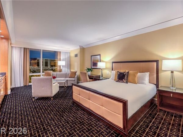 2000 Fashion Show Drive, Unit 1828, Las Vegas, NV 89109