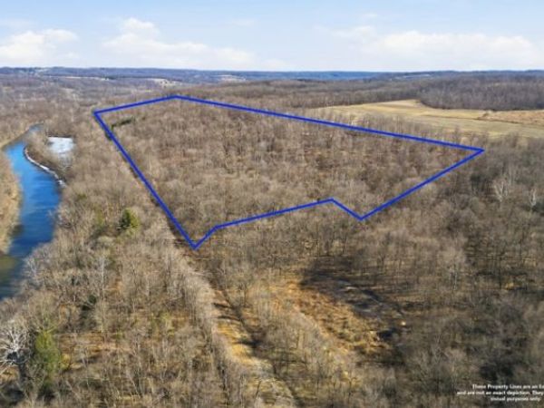 000 West River Road, Hermitage, PA 16148