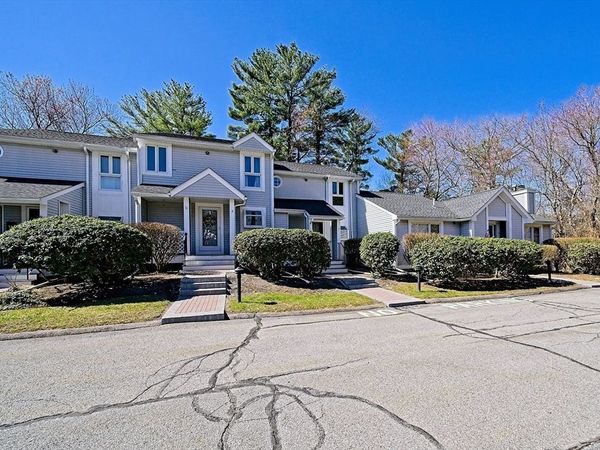 3 Dickinson Dr, Unit A4, Taunton, MA 02780