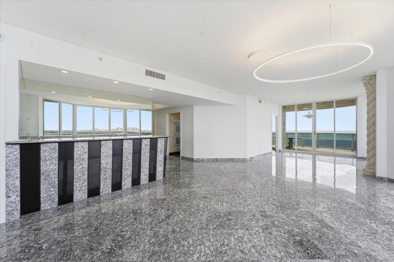 3100 N Ocean Boulevard, Unit 2208, Fort Lauderdale, FL 33308 Photo