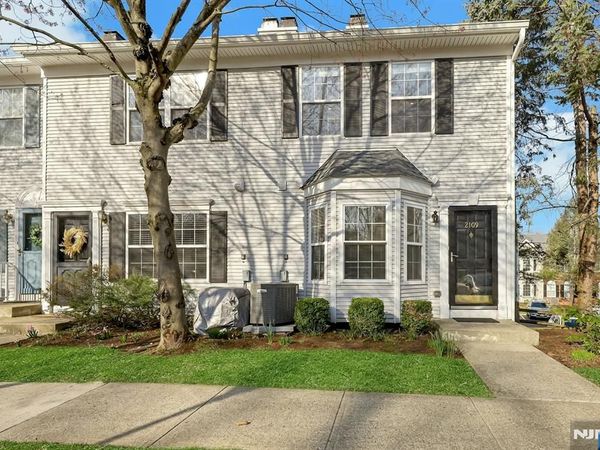 2109 Henry Court, MAHWAH, NJ 07430