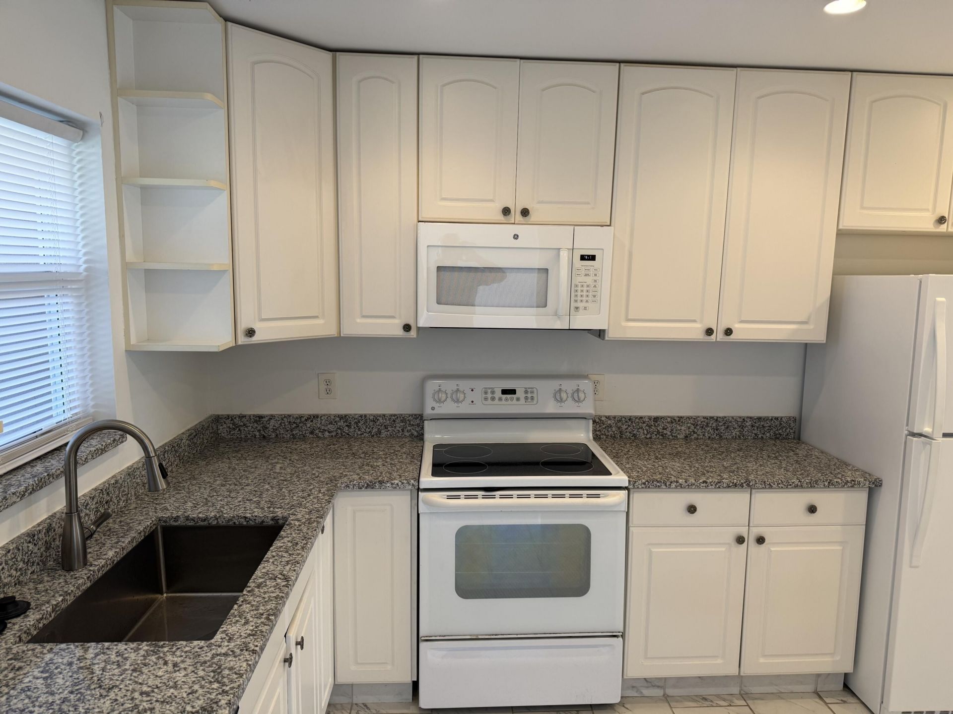 5780 W Fernley Dr Drive, Unit 103, West Palm Beach, FL 33415 Photo