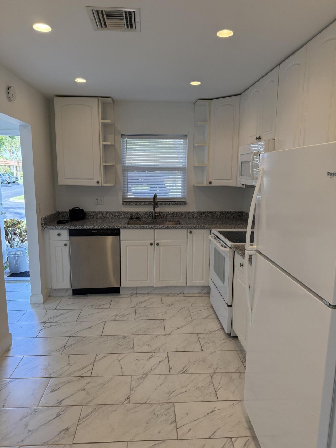 5780 W Fernley Dr Drive, Unit 103, West Palm Beach, FL 33415 Photo