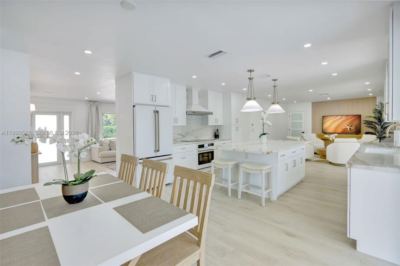 1050 SE 5th Ct , Pompano Beach, FL 33060 Photo