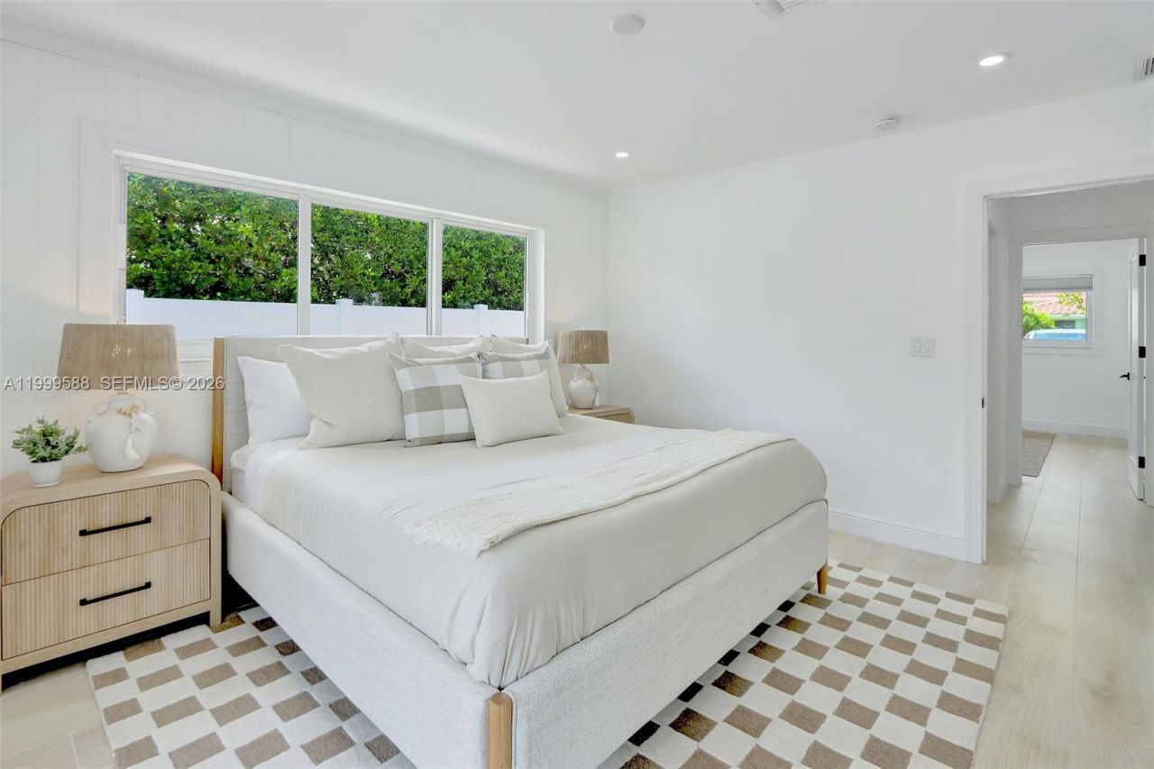 1050 SE 5th Ct , Pompano Beach, FL 33060 Photo