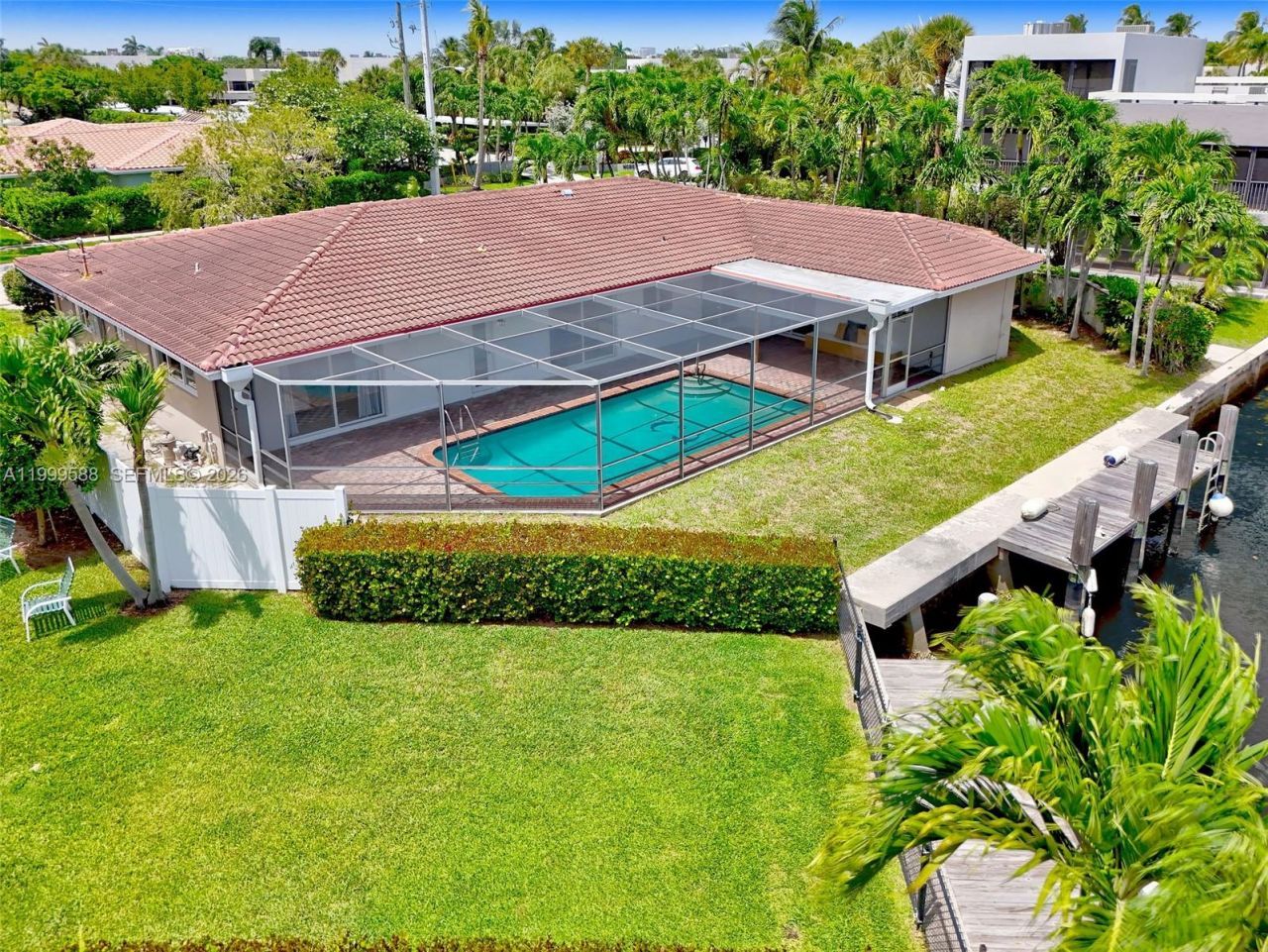 1050 SE 5th Ct , Pompano Beach, FL 33060 Photo