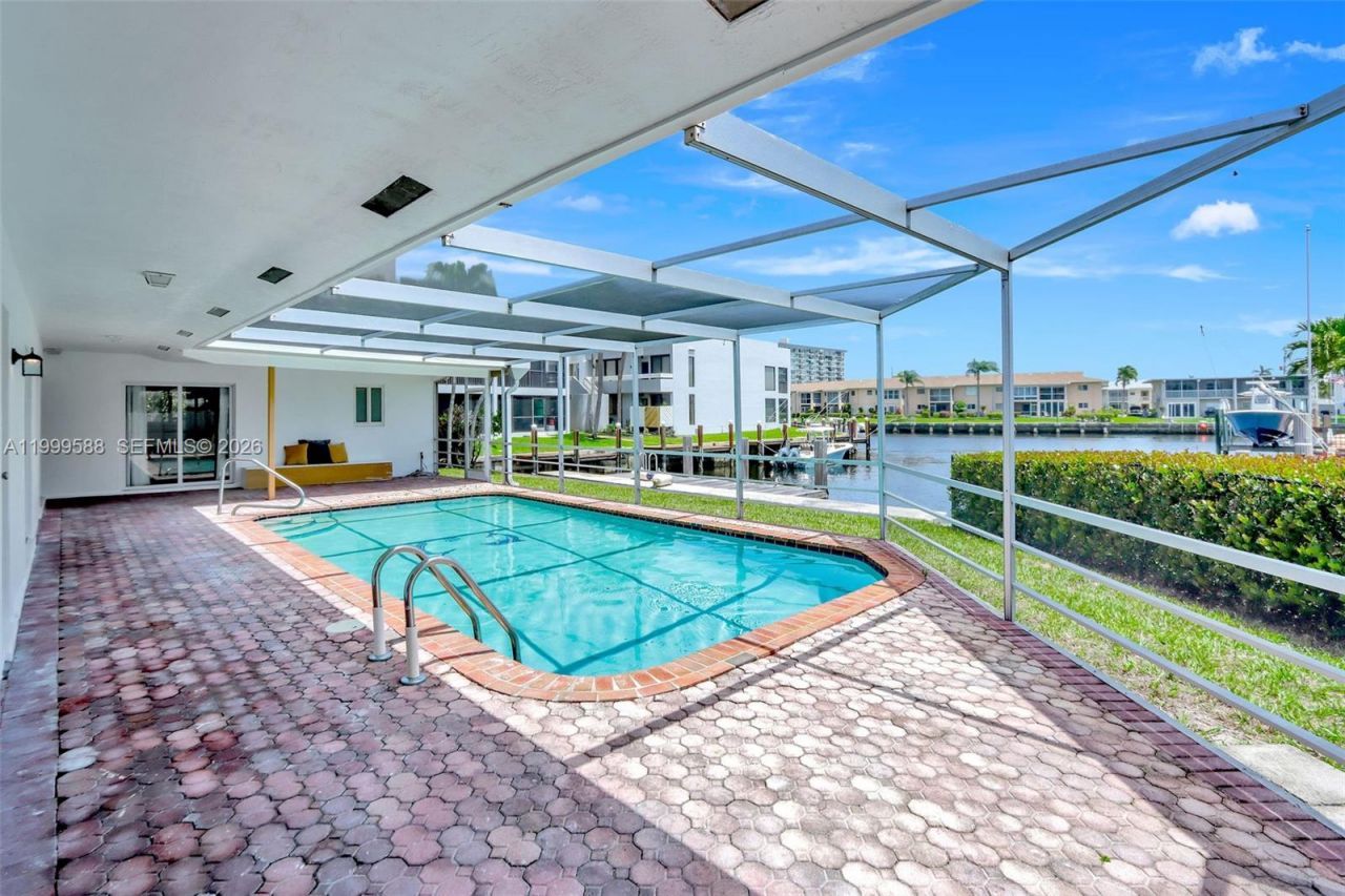 1050 SE 5th Ct , Pompano Beach, FL 33060 Photo