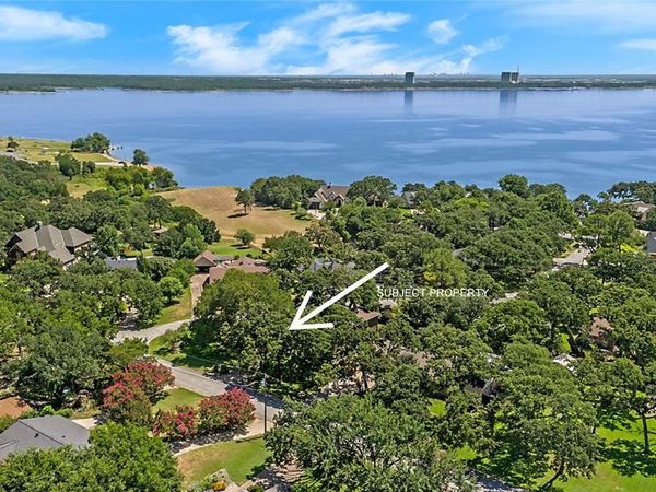 3526 Lakeridge Drive, Grapevine, TX 76051