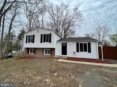 2 ROSEWOOD STREET, FREDERICKSBURG, VA 22405