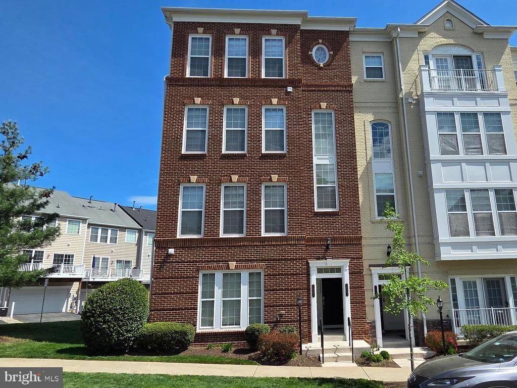 14501 Barkham Drive, Woodbridge, VA 22191 Main Photo