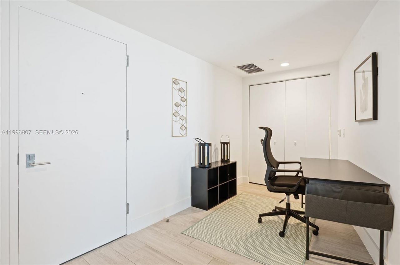 121 NE 34th St, Unit 2314, Miami, FL 33137 Photo