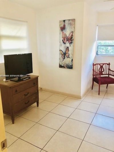 4230 SW 11th St, Unit B, Miami, FL 33134 Photo