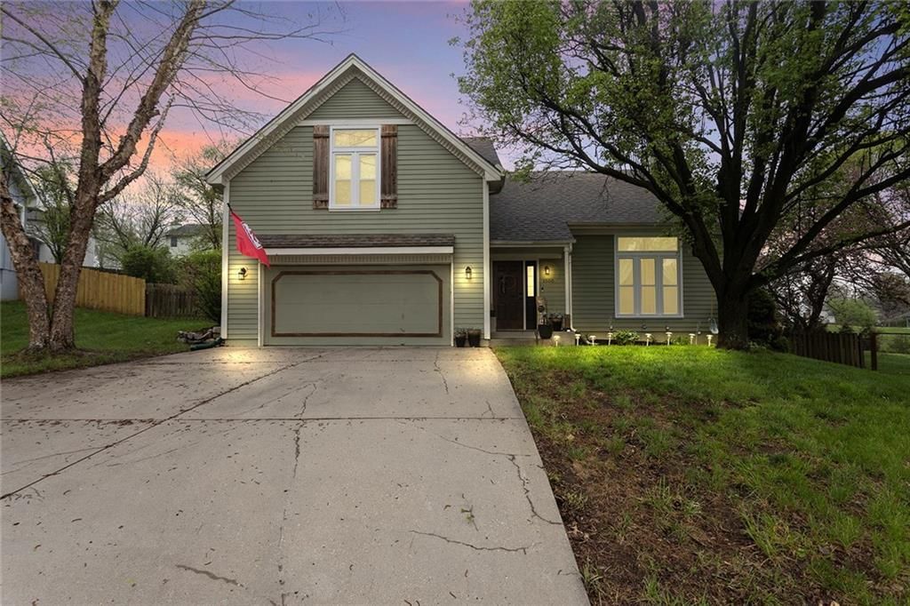 1550 Dover Court, Liberty, MO 64068 Main Photo