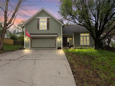 1550 Dover Court, Liberty, MO 64068