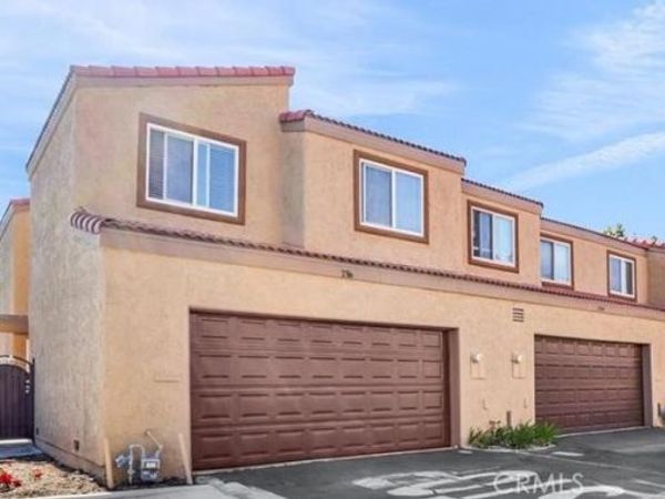 2766 Via Hacienda, Unit 102, Fullerton, CA 92835