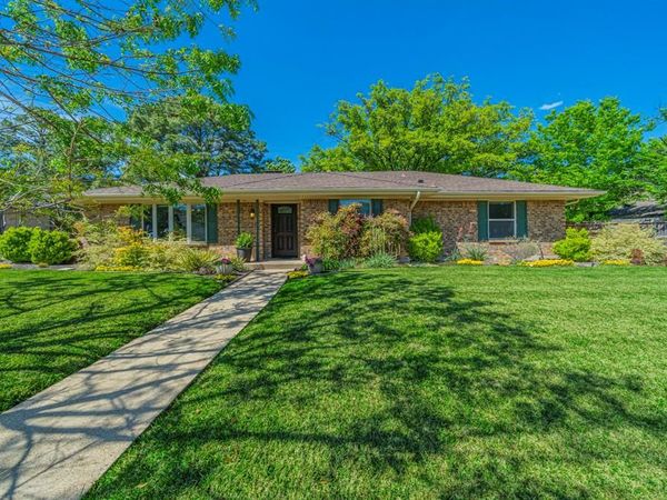 2422 Greenwood Drive, Grand Prairie, TX 75050