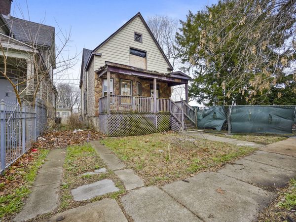 12108 S Parnell Avenue , Chicago, IL 60628