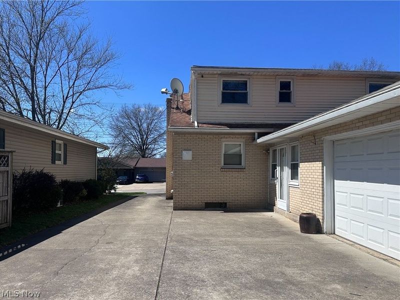 319 Summit Avenue, Niles, OH 44446 Photo 27