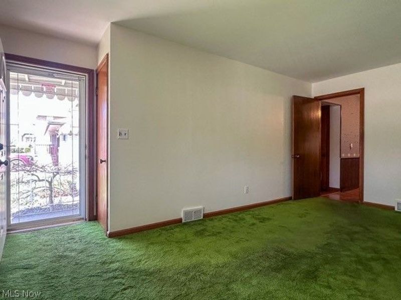 319 Summit Avenue, Niles, OH 44446 Photo 4