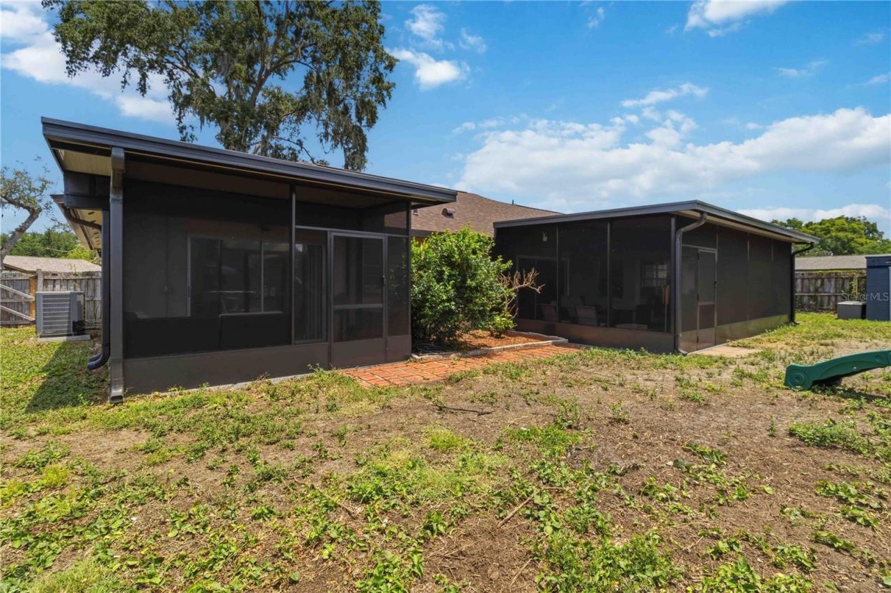 2935 Forest Circle, Seffner, FL 33584 Photo