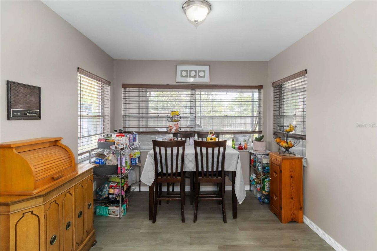 2935 Forest Circle, Seffner, FL 33584 Photo