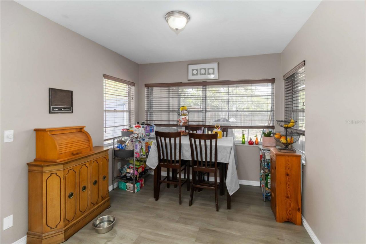 2935 Forest Circle, Seffner, FL 33584 Photo