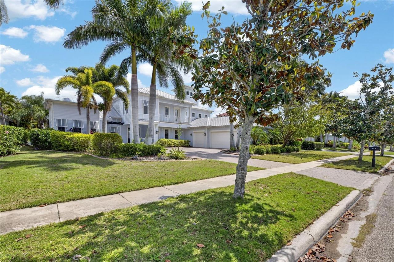613 Balibay Road, Apollo Beach, FL 33572 Photo