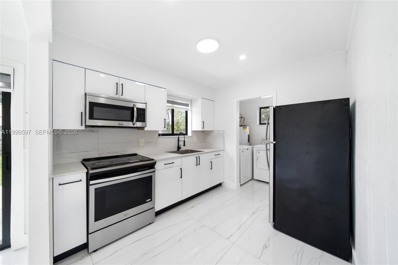 2401 SW 45th Ave, Fort Lauderdale, FL 33317 Photo