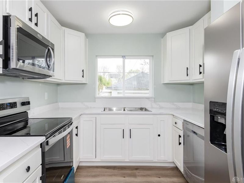 1121 Colwick Drive, Dayton, OH 45420 Photo 12