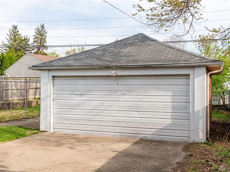 1121 Colwick Drive, Dayton, OH 45420 Photo 32