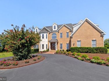 40752 CANONGATE DRIVE, LEESBURG, VA 20175