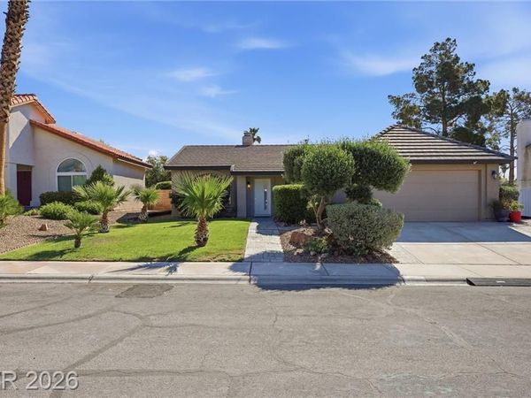 2816 Klondike Court, Las Vegas, NV 89117