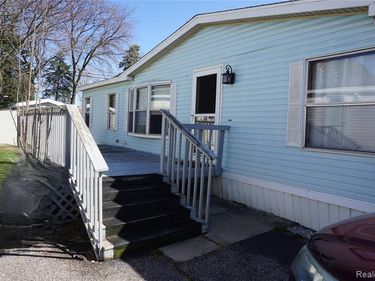 2029 Shirewood Drive, Shelby Twp, MI 48317