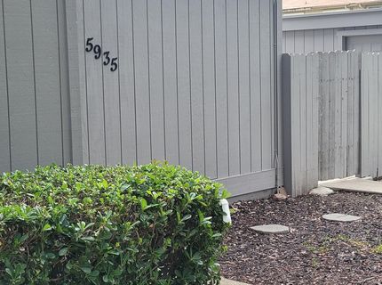 5935 Bamford Dr, Sacramento, CA 95823 Photo