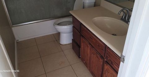 5935 Bamford Dr, Sacramento, CA 95823 Photo