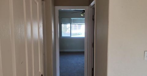 5935 Bamford Dr, Sacramento, CA 95823 Photo