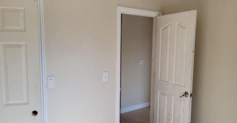 5935 Bamford Dr, Sacramento, CA 95823 Photo