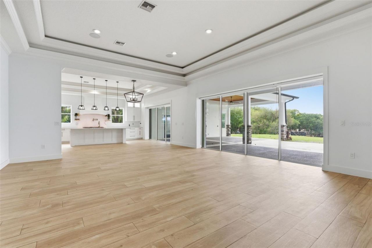 8241 Cass Road, Zephyrhills, FL 33540 Photo