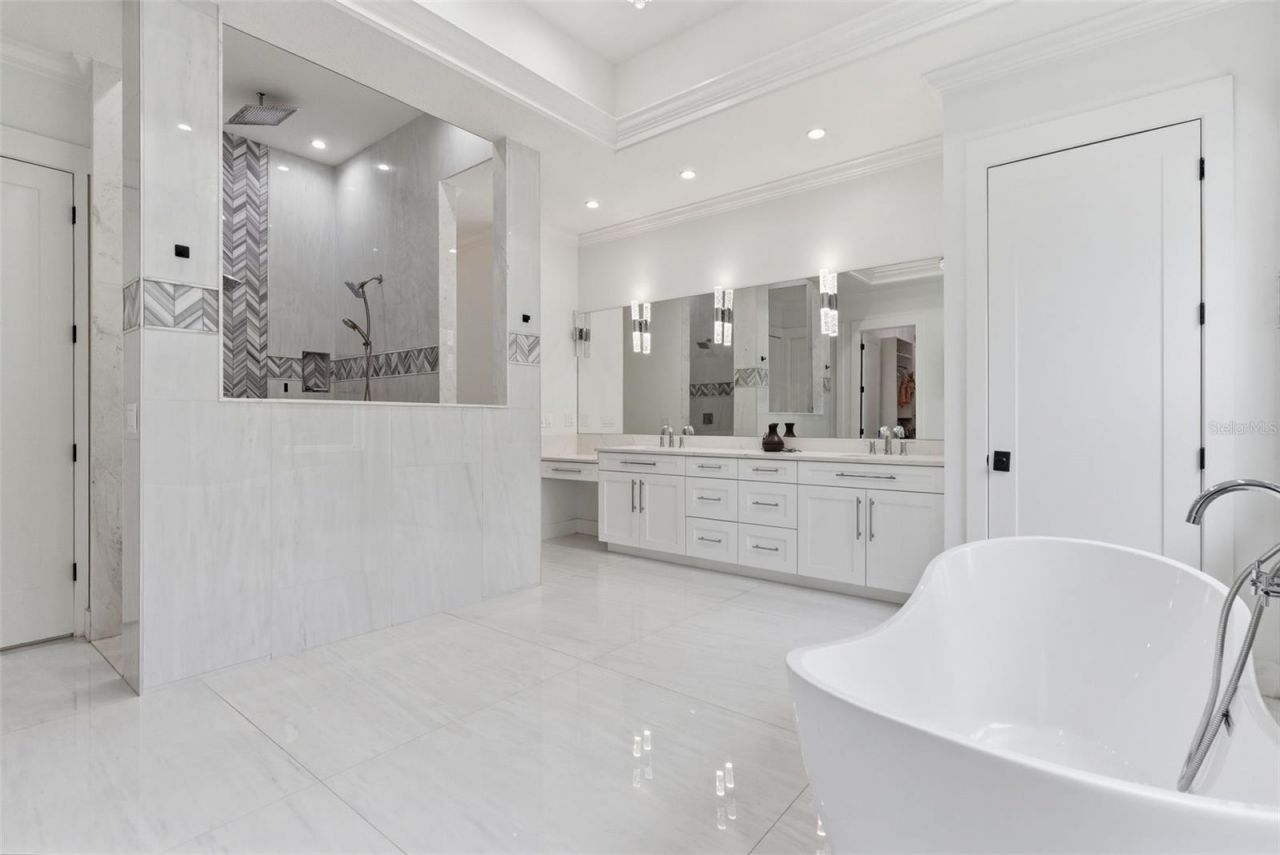 8241 Cass Road, Zephyrhills, FL 33540 Photo