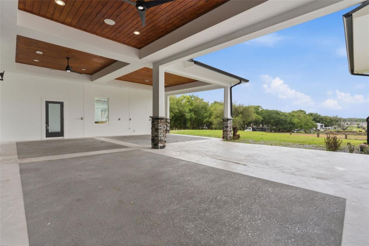 8241 Cass Road, Zephyrhills, FL 33540 Photo