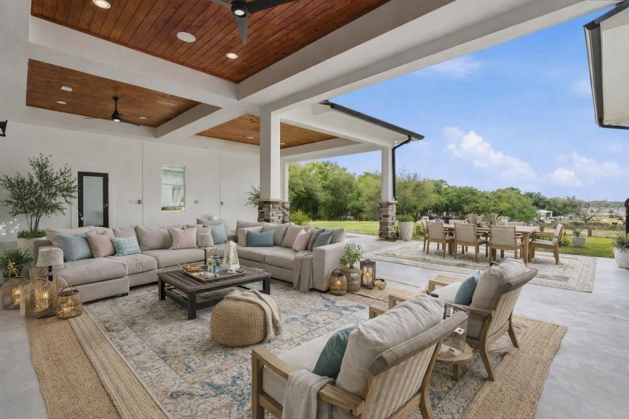 8241 Cass Road, Zephyrhills, FL 33540 Photo