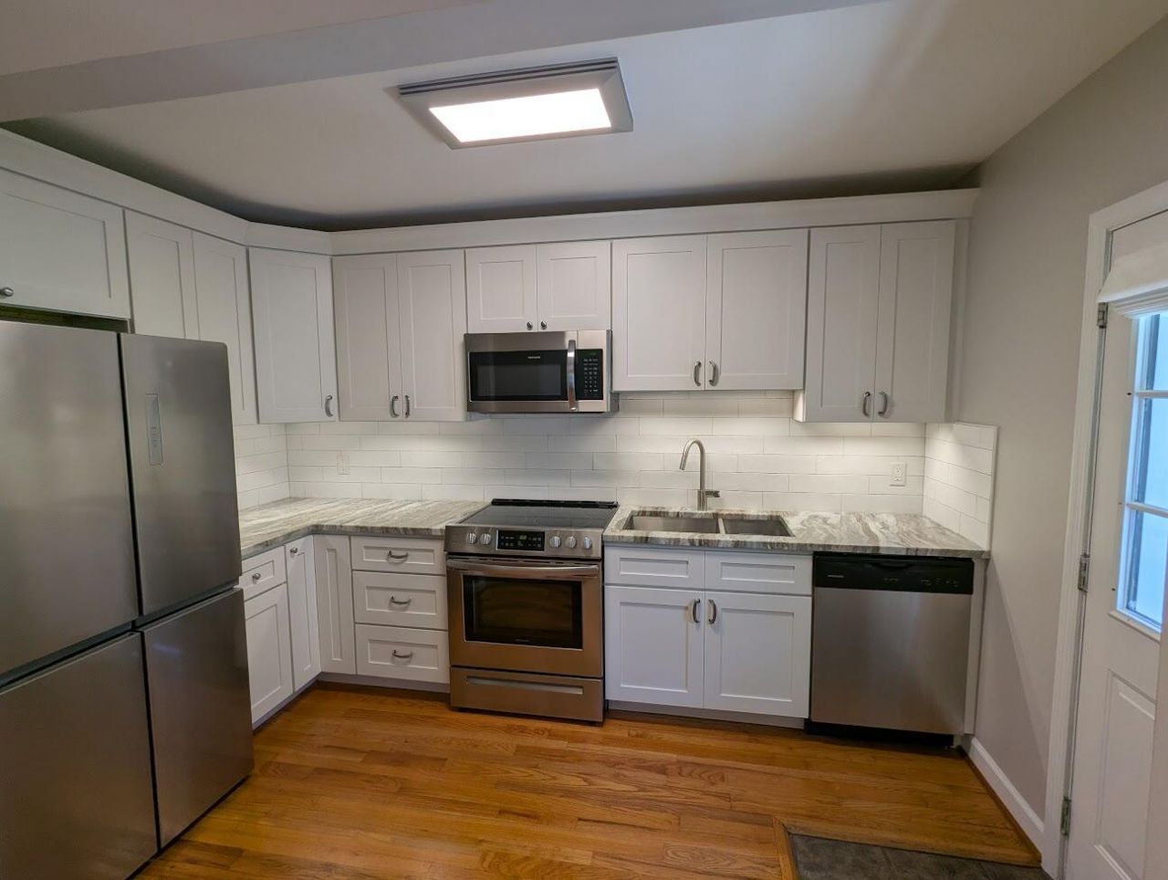 21 Hester Street Photo 10