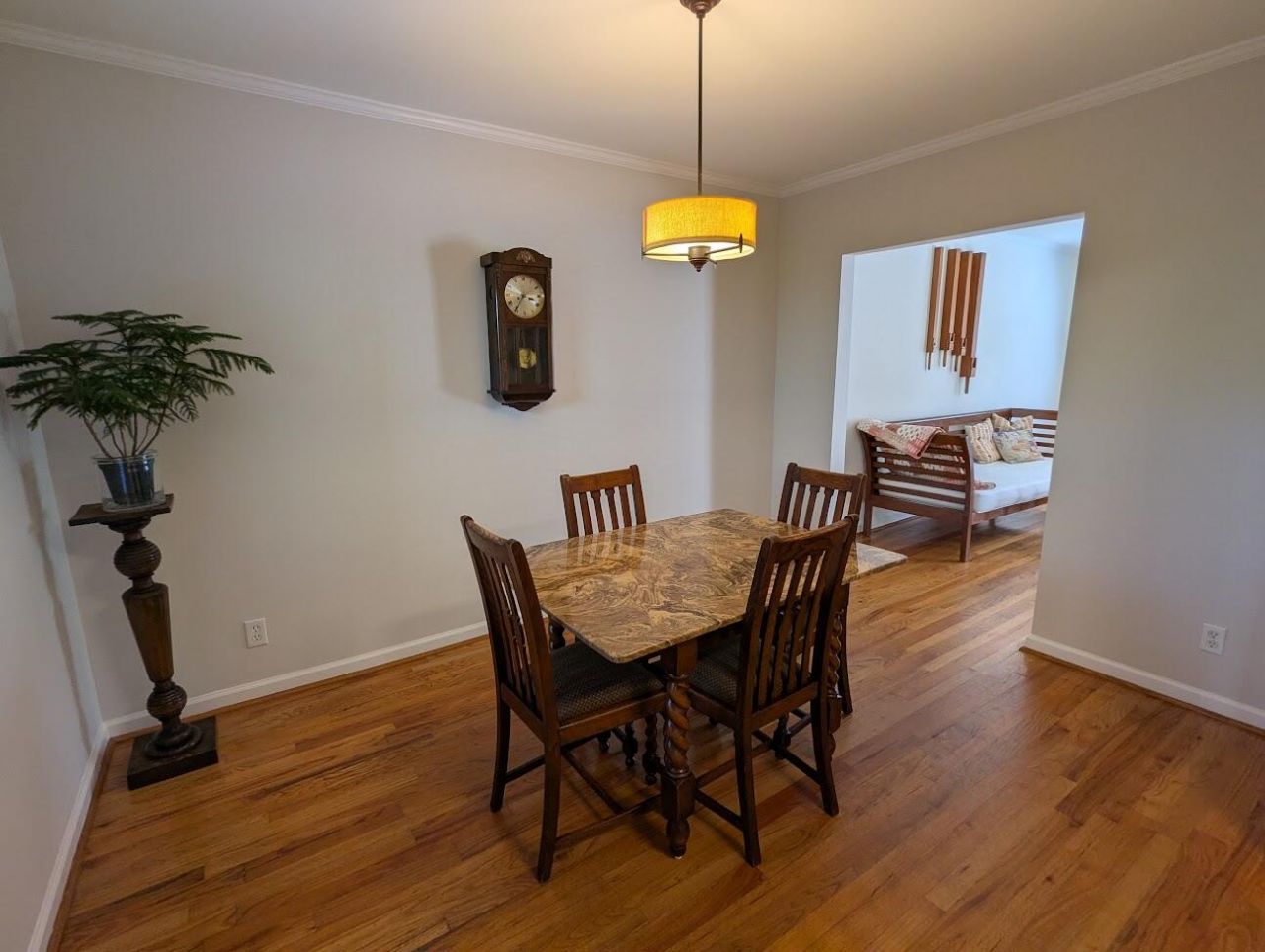 21 Hester Street Photo 14