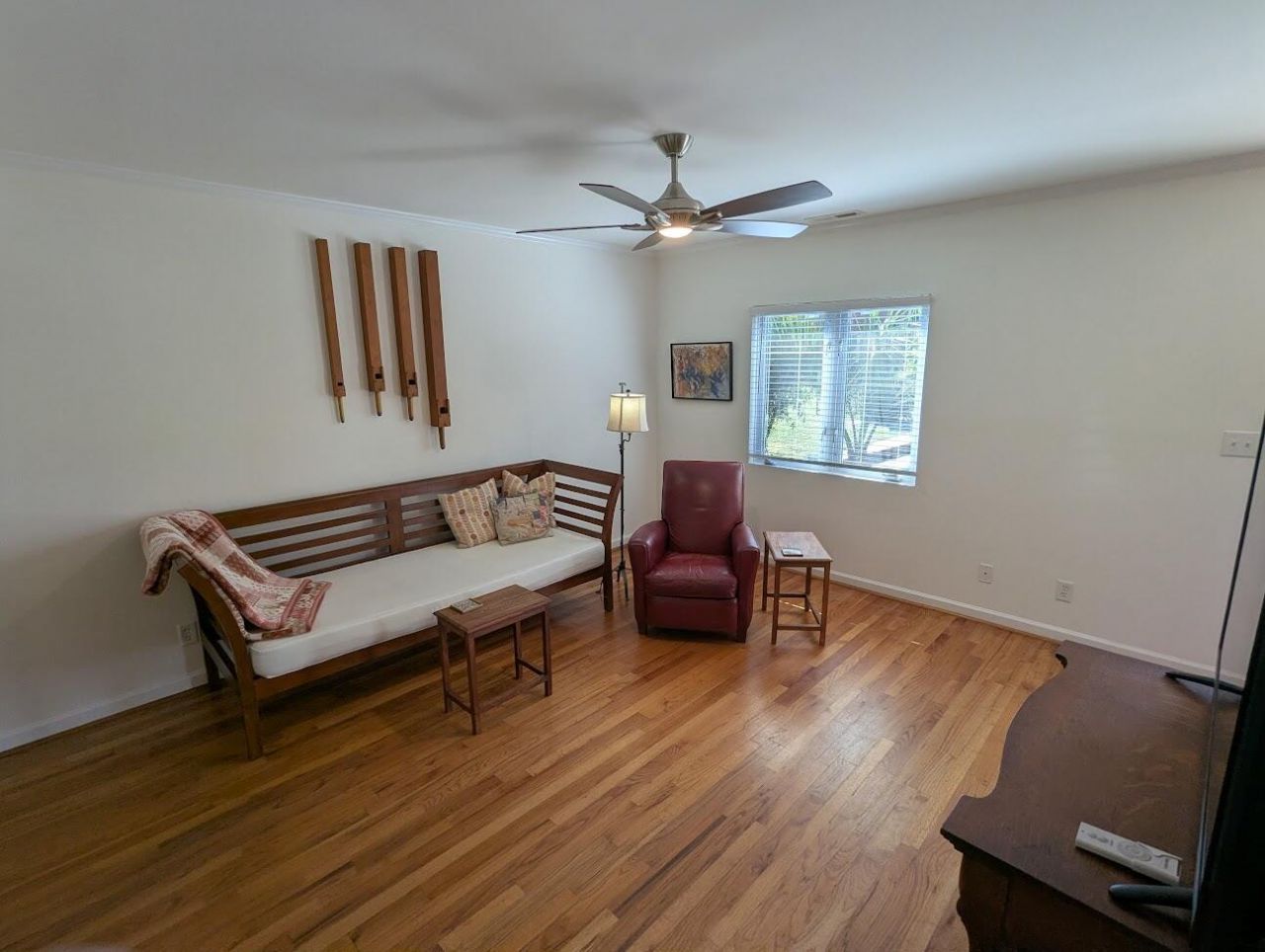 21 Hester Street Photo 16