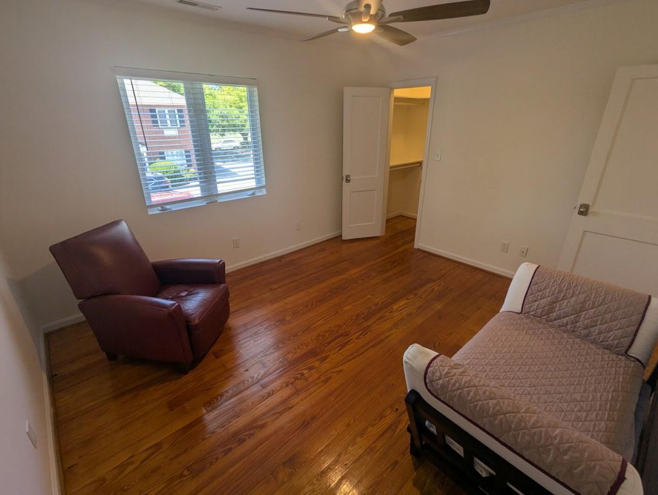 21 Hester Street Photo 28